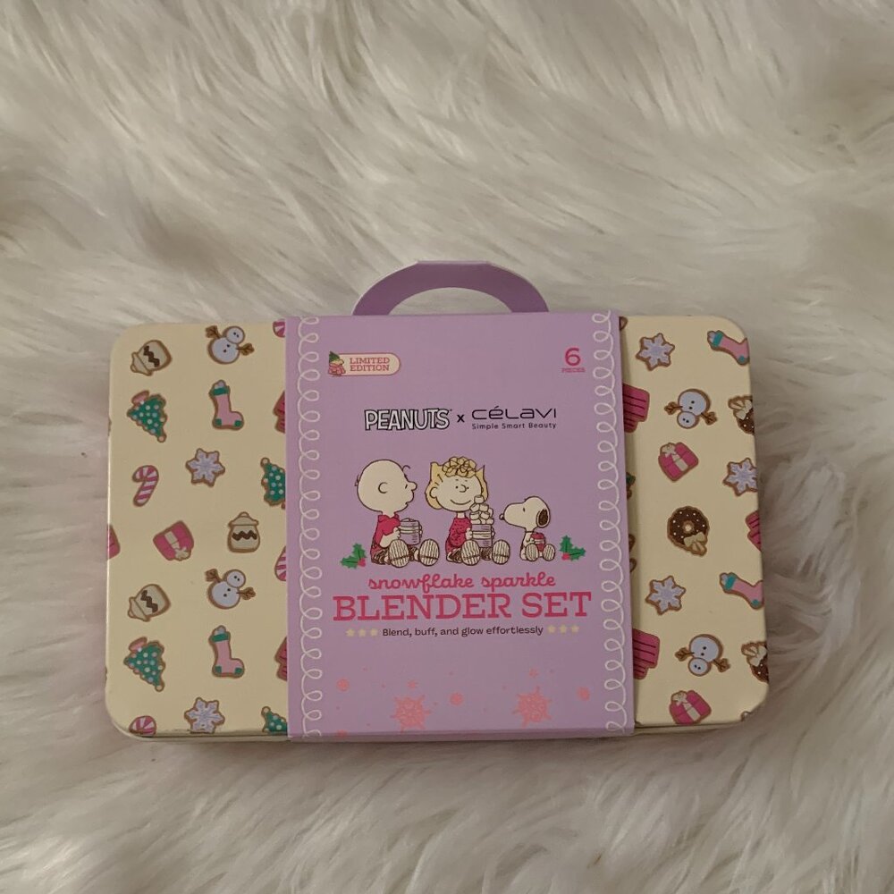 CELAVI X PEANUTS Snoopy Blender Sponge Set with Gift Tin